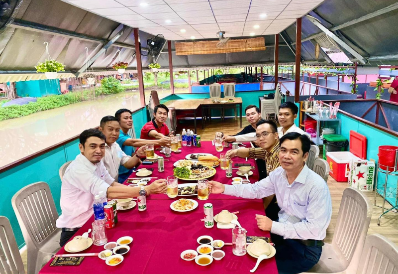 Thưởng thức đặc sản miền Tây