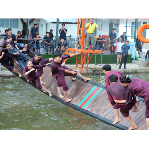 Các hoạt động gắn liền với thiên nhiên