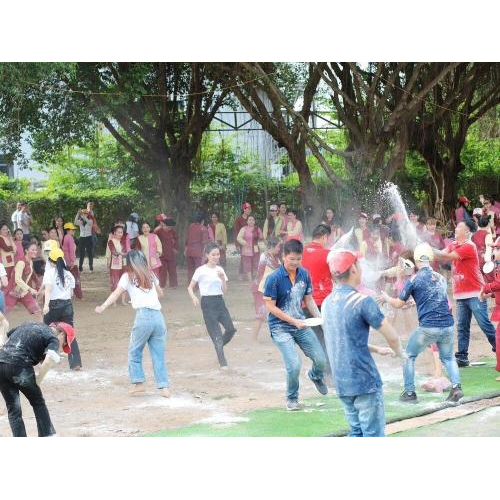 Tham gia các trò chơi vận động