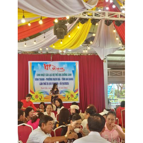 Không khí trang trọng – Ấm áp – Gắn kết