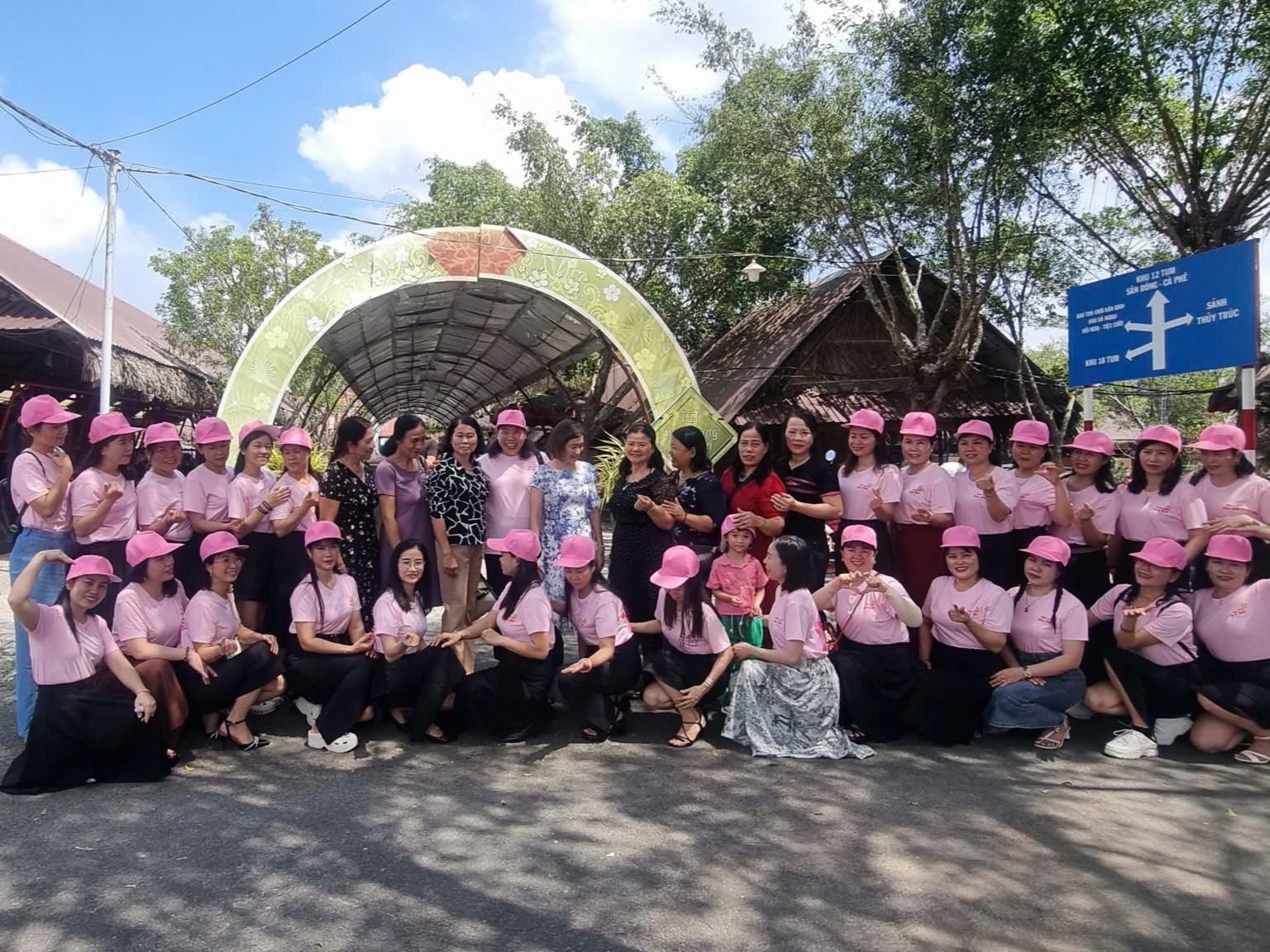 Những ai nên dùng dịch vụ ăn uống tại Phú Điền?