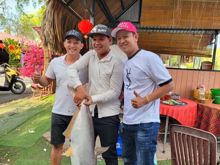 Đi Phú Điền vào ngày thường có cần đặt trước?