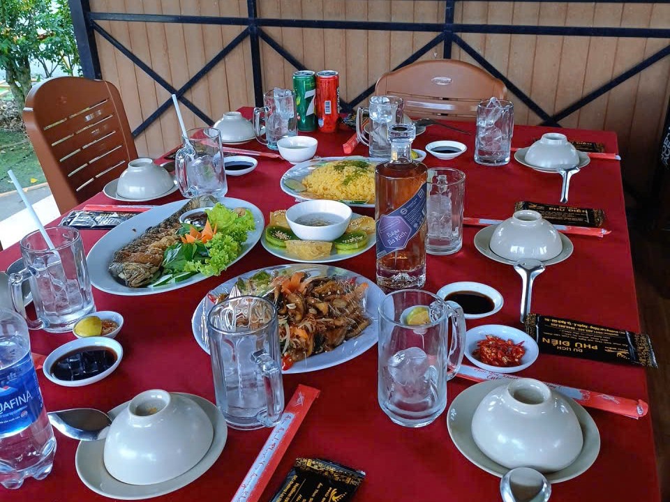 Đi Phú Điền, không cần chuẩn bị nhiều vẫn thấy đủ đầy