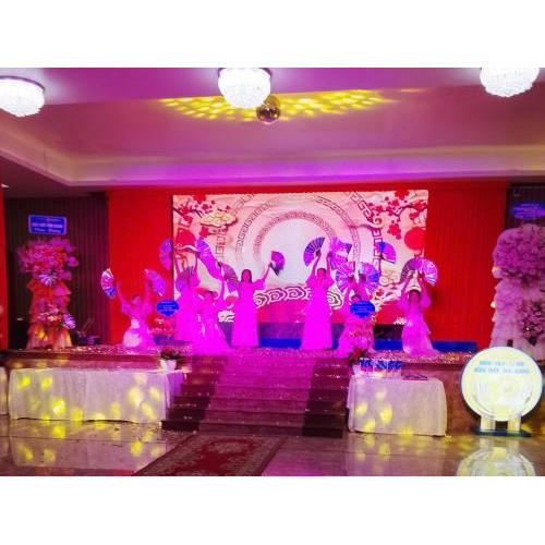 Không gian tổ chức đẳng cấp